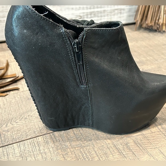 Jeffrey Campbell ‘Zup’ Wedge Bootie! Excellent Condition! - Picture 5 of 10